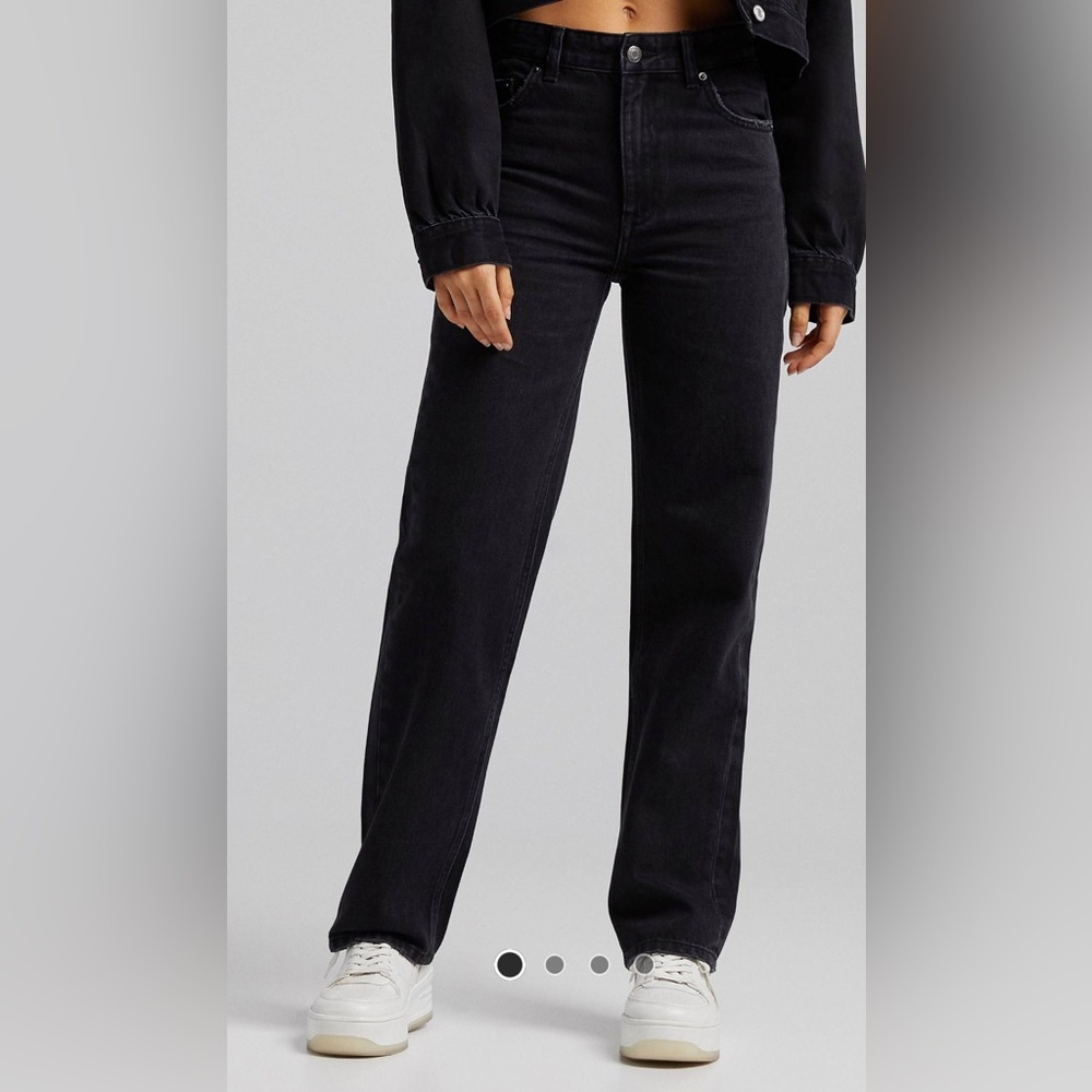 Bershka high waisted mom jeans in black size 6